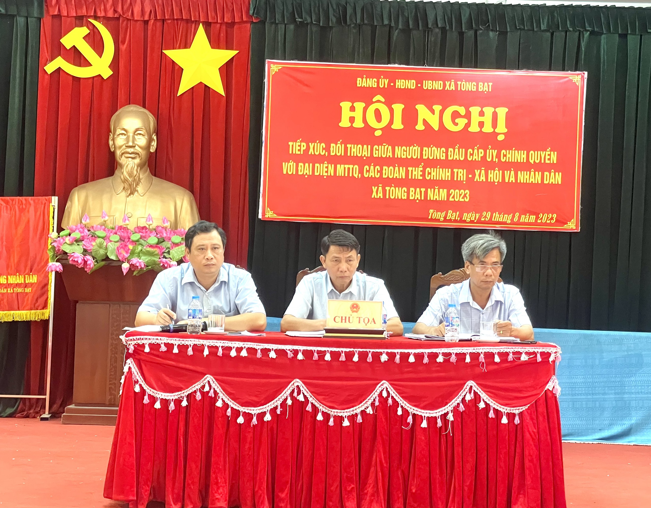 Xã Tòng Bạt tổ chức hội nghị đối thoại giữa người đứng đầu cấp ủy, chính quyền với đại diện MTTQ, các đoàn thể chính trị-xã hội và nhân dân năm 2023