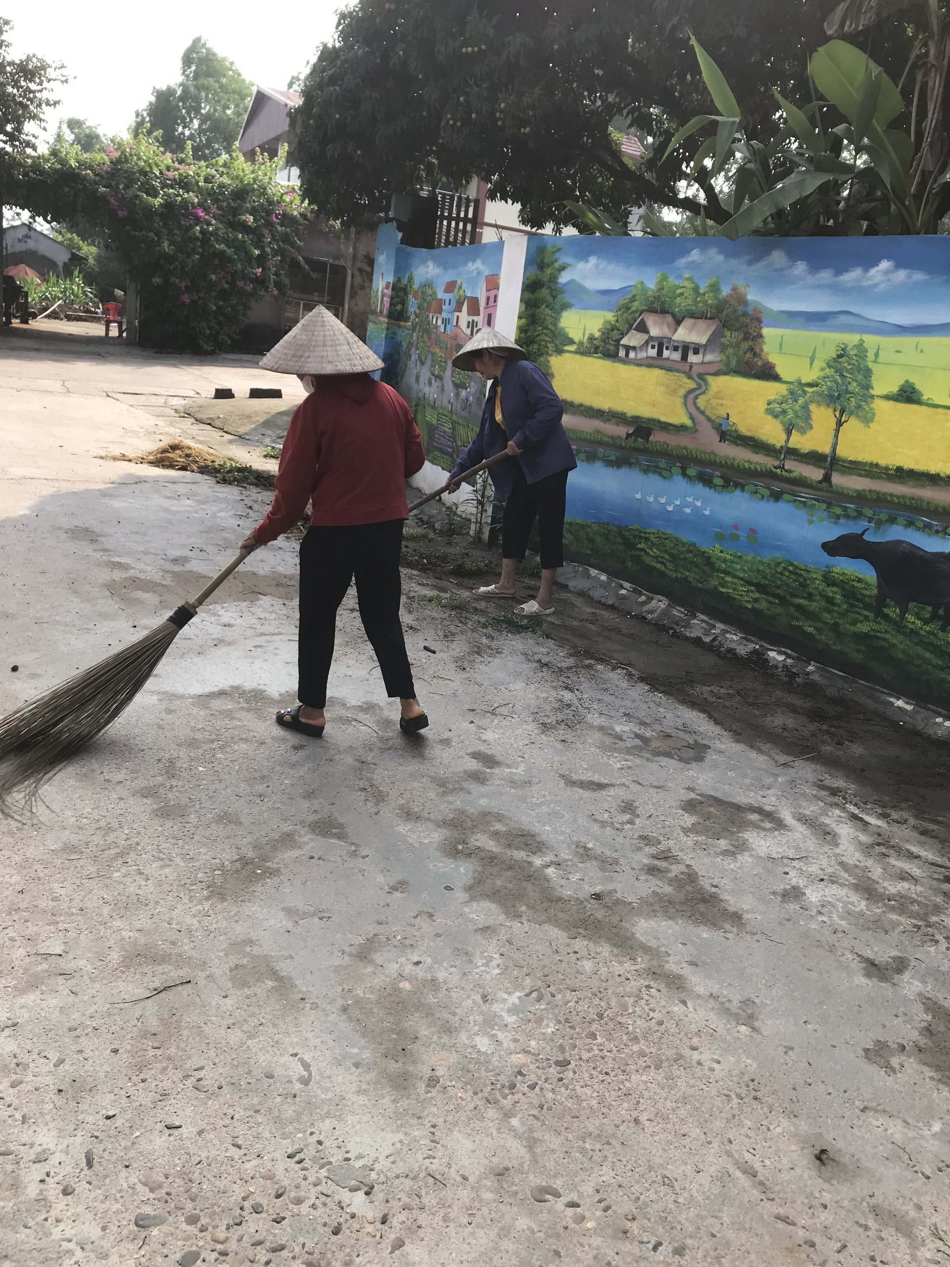 Thôn Thái Bạt 3 tiếp tục thực hiện cuộc thi xây dựng và giữ gìn thôn, xóm, ngõ sáng, xanh, sạch, đẹp, an toàn
