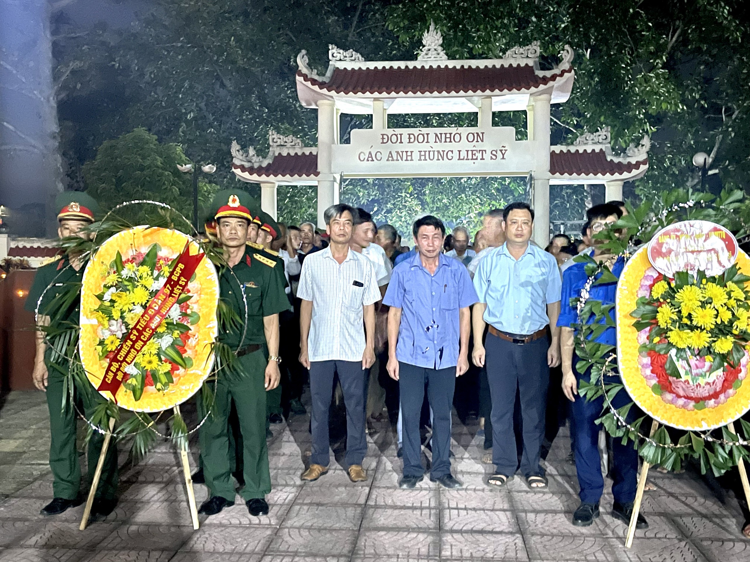 Xã Tòng Bạt tổ chức Thắp nến Tri ân nhân kỷ niệm 76 năm ngày Thương Binh, Liệt Sỹ